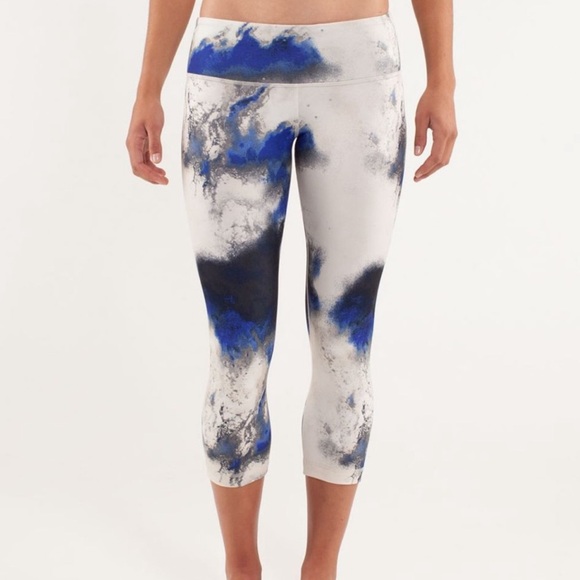 lululemon athletica Pants - NWOT Lululemon Athletica Milky Way Multi Capris/ Leggings / Crop Pant